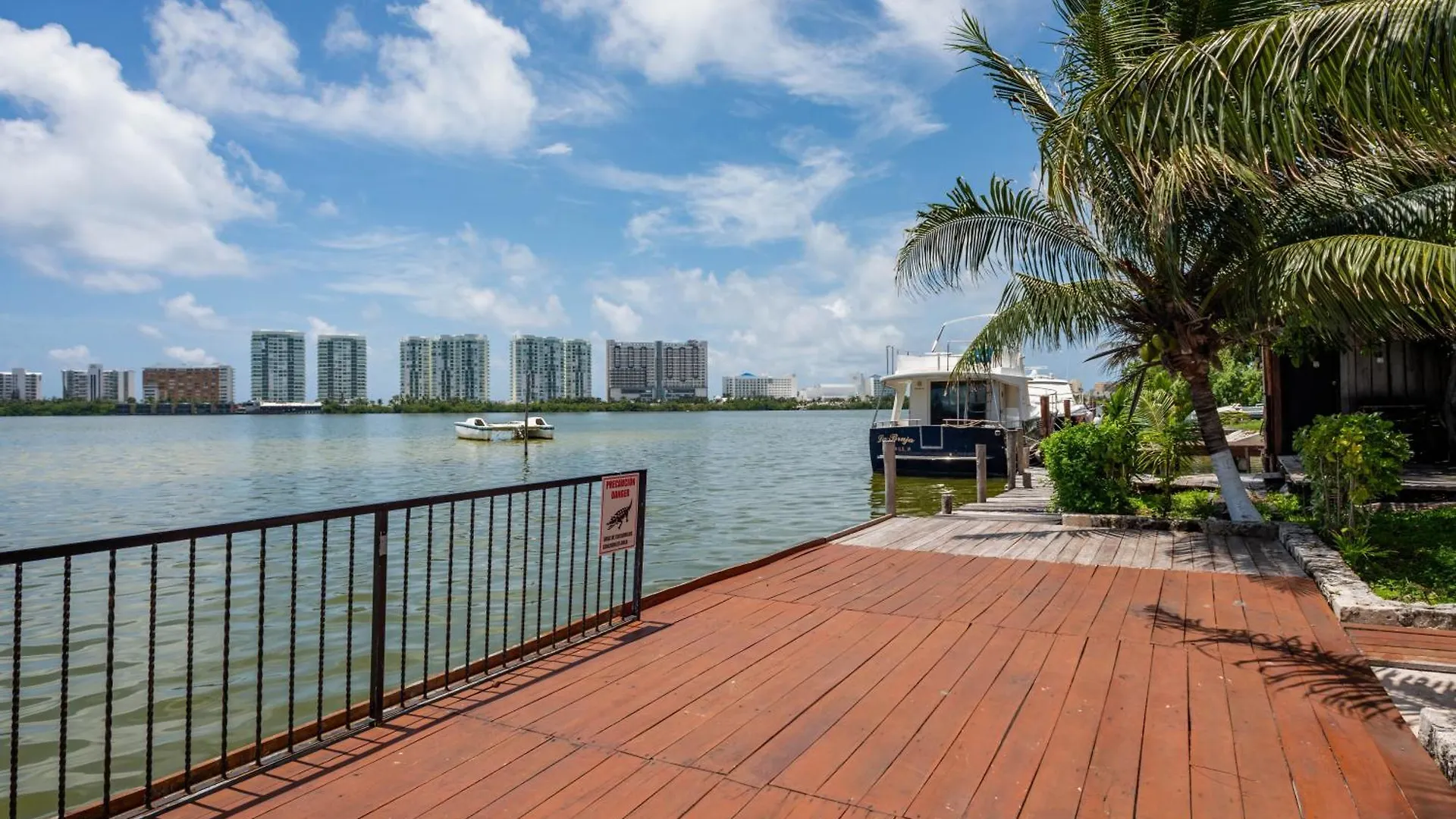 Amplio Con Vista A La Laguna Cancún Appartamento